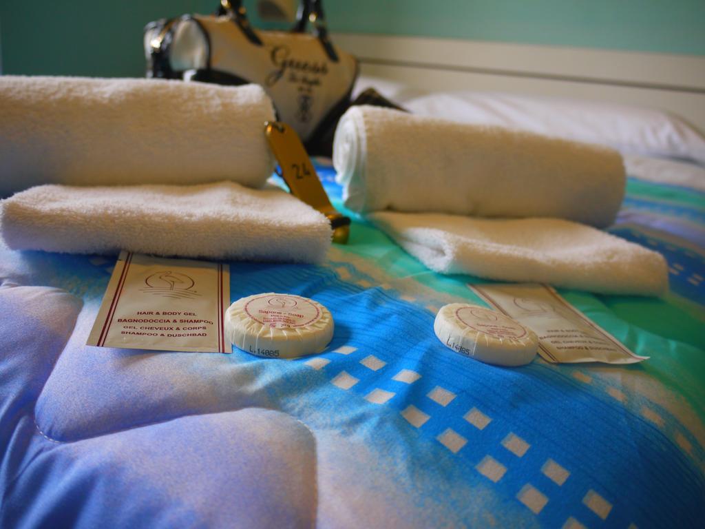 Hotel Maena Rimini Room photo